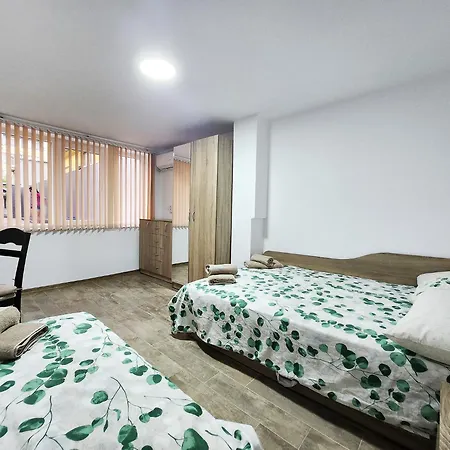 Apartment Cosy With A Sunny Balcony In *