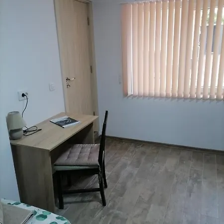 公寓 Cosy With A Sunny Balcony In